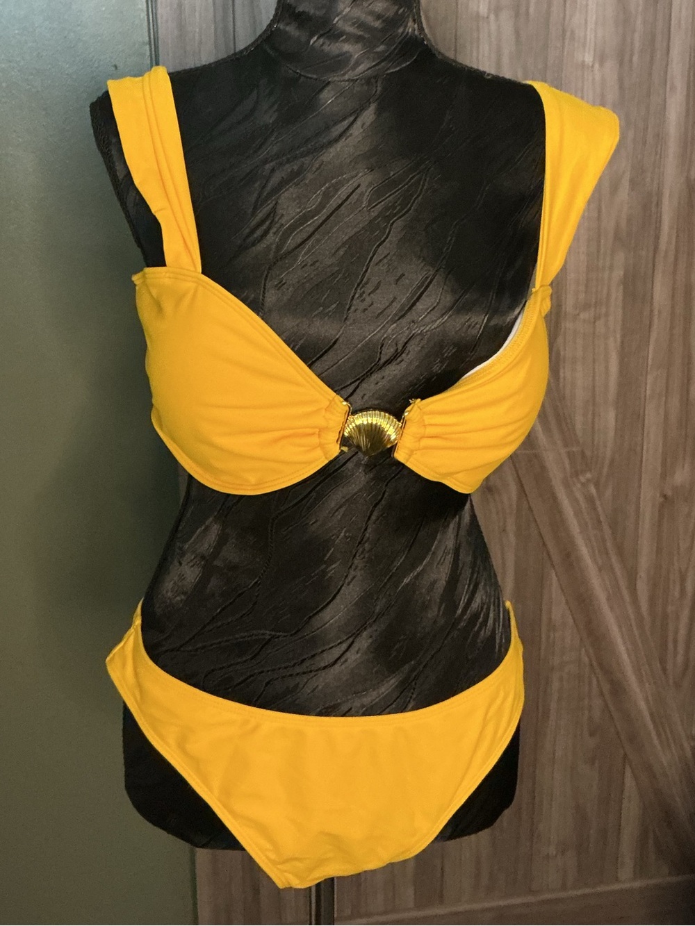 NWT Cupshe Yellow Black Bandeau Bikini Gold Shell Twist Front Sz XL MSRP $58